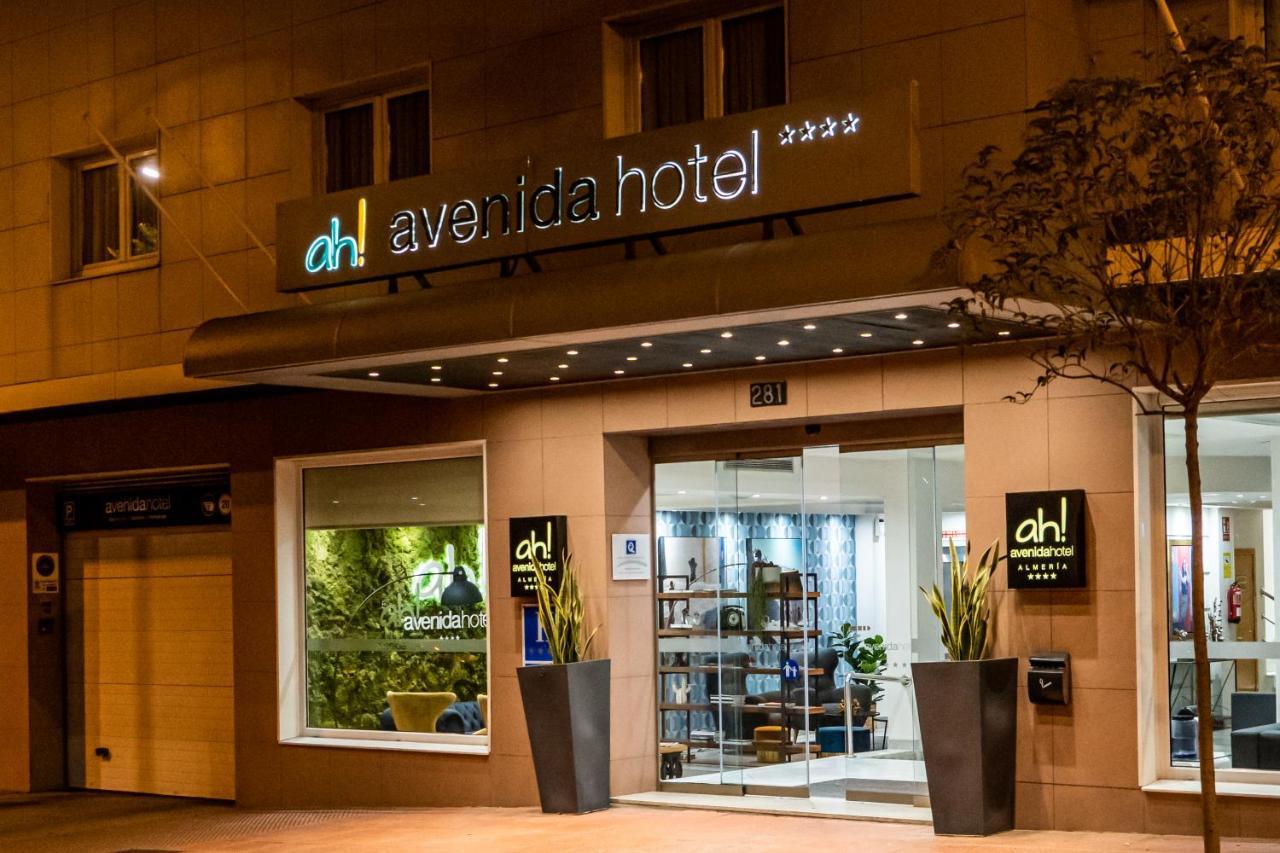 Avenida Hotel Almería Exteriör bild