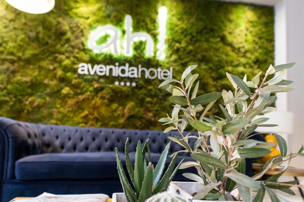 Avenida Hotel Almería Exteriör bild