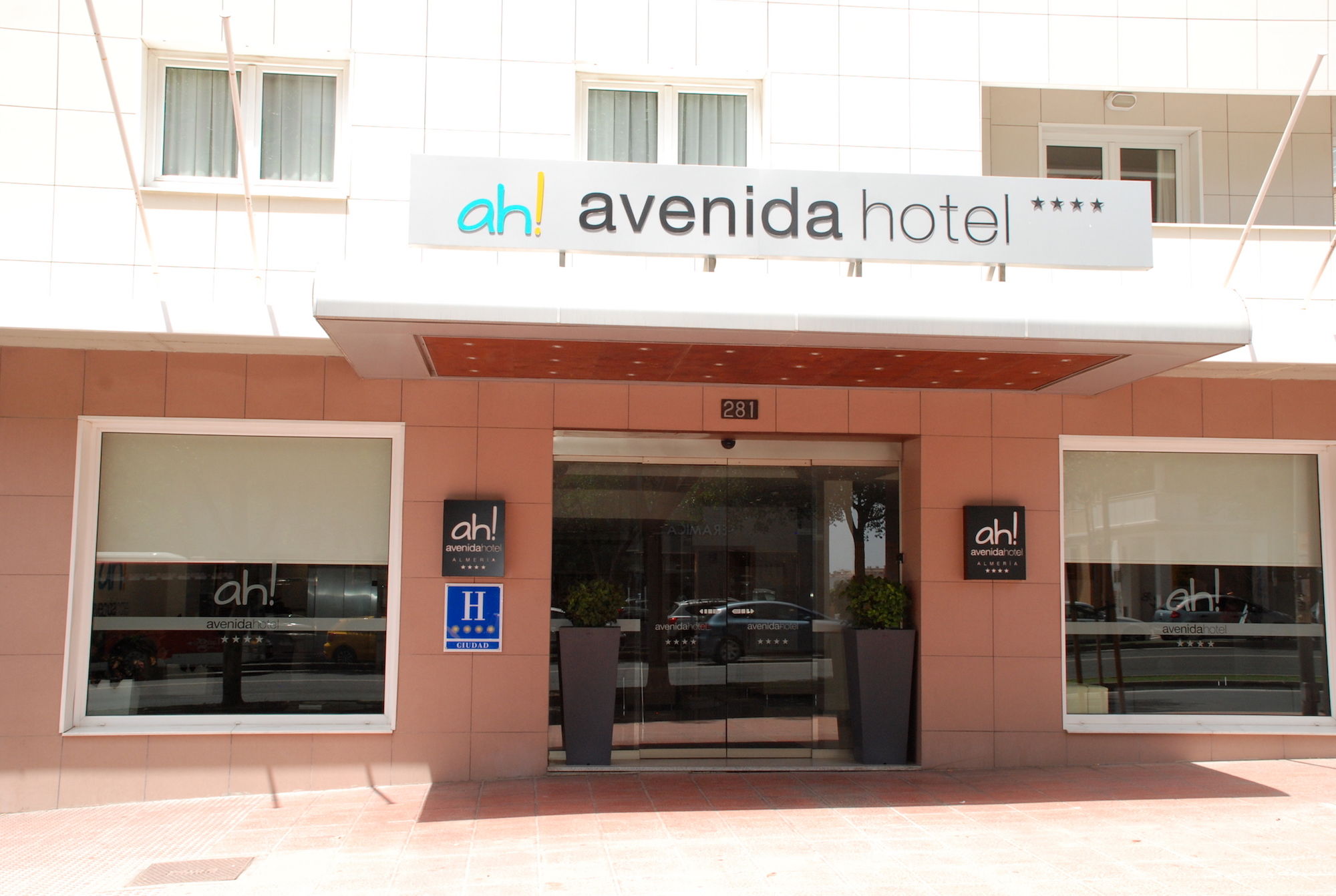 Avenida Hotel Almería Exteriör bild